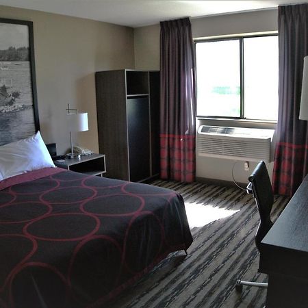 Super 8 By Wyndham Spirit Lake/Okoboji Exterior foto