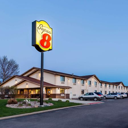Super 8 By Wyndham Spirit Lake/Okoboji Exterior foto