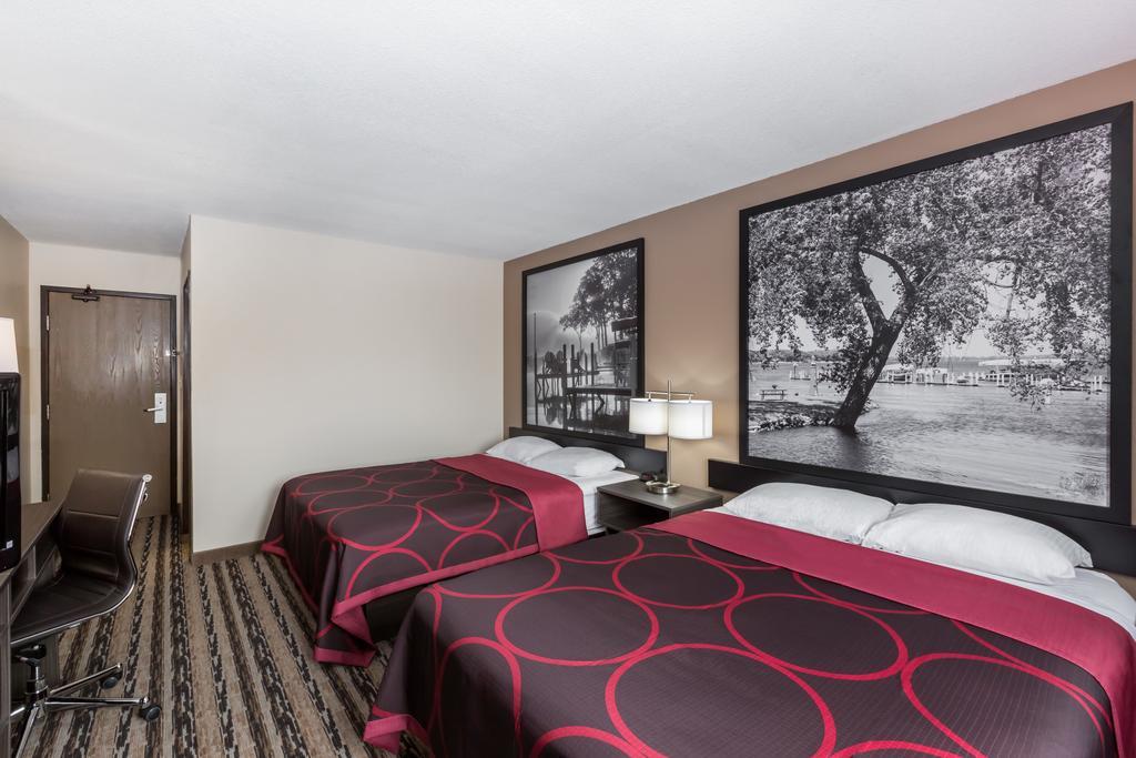 Super 8 By Wyndham Spirit Lake/Okoboji Exterior foto