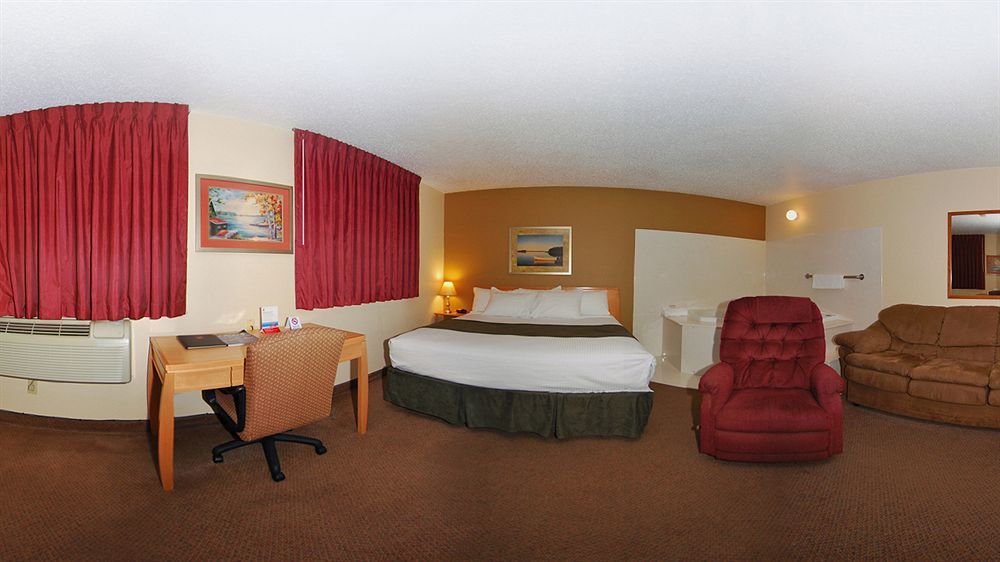 Super 8 By Wyndham Spirit Lake/Okoboji Exterior foto