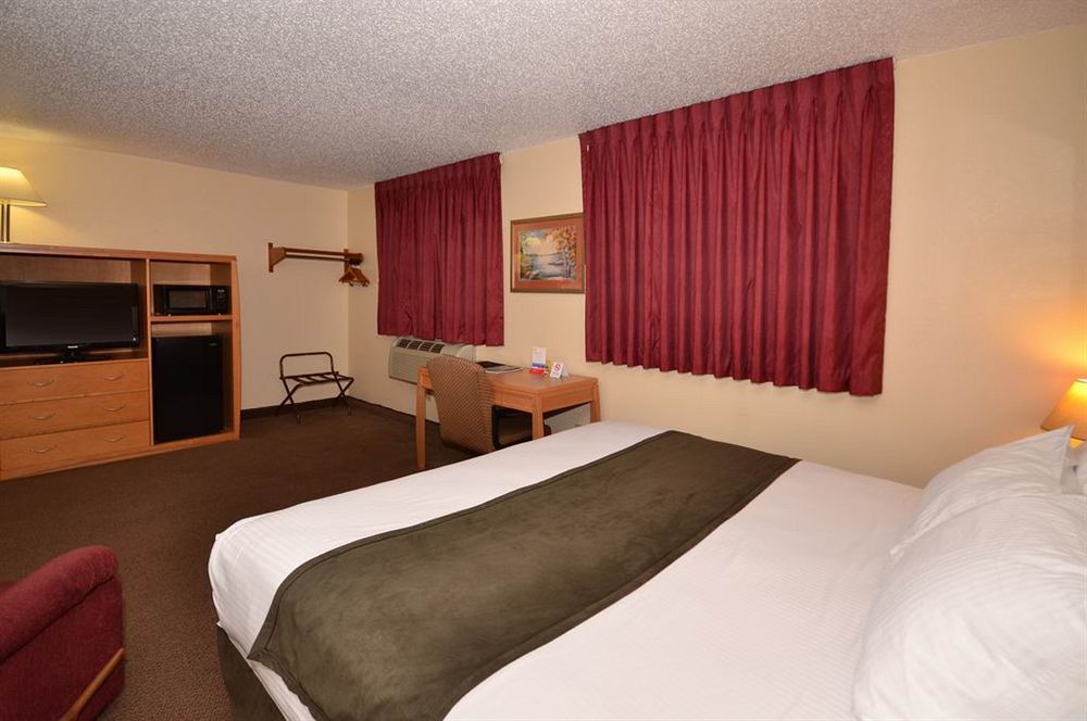 Super 8 By Wyndham Spirit Lake/Okoboji Exterior foto