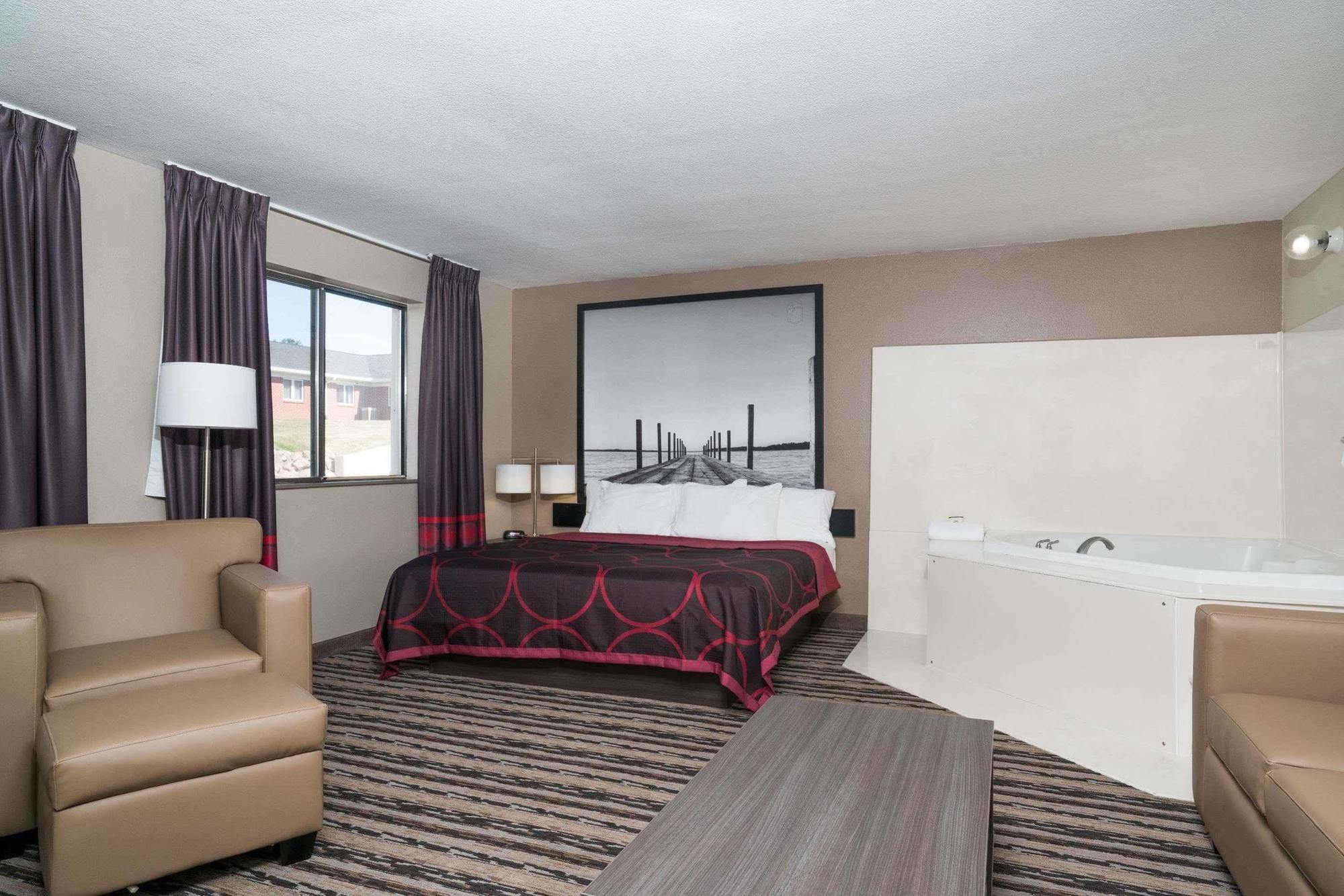 Super 8 By Wyndham Spirit Lake/Okoboji Exterior foto